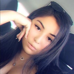 Meet your Posher, Marissa